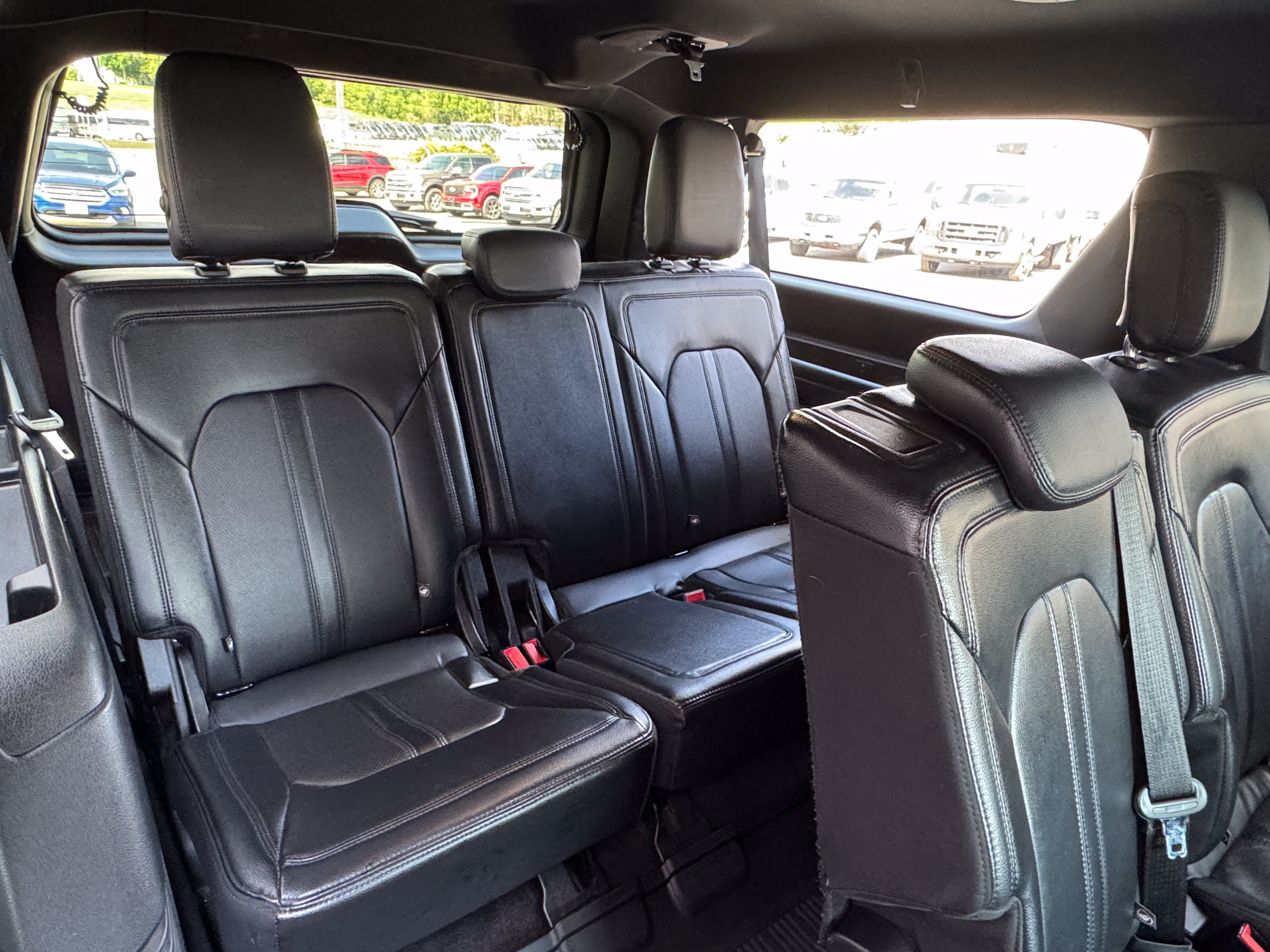 Used 2021 Ford Expedition Max Limited AWD/4WD image 32