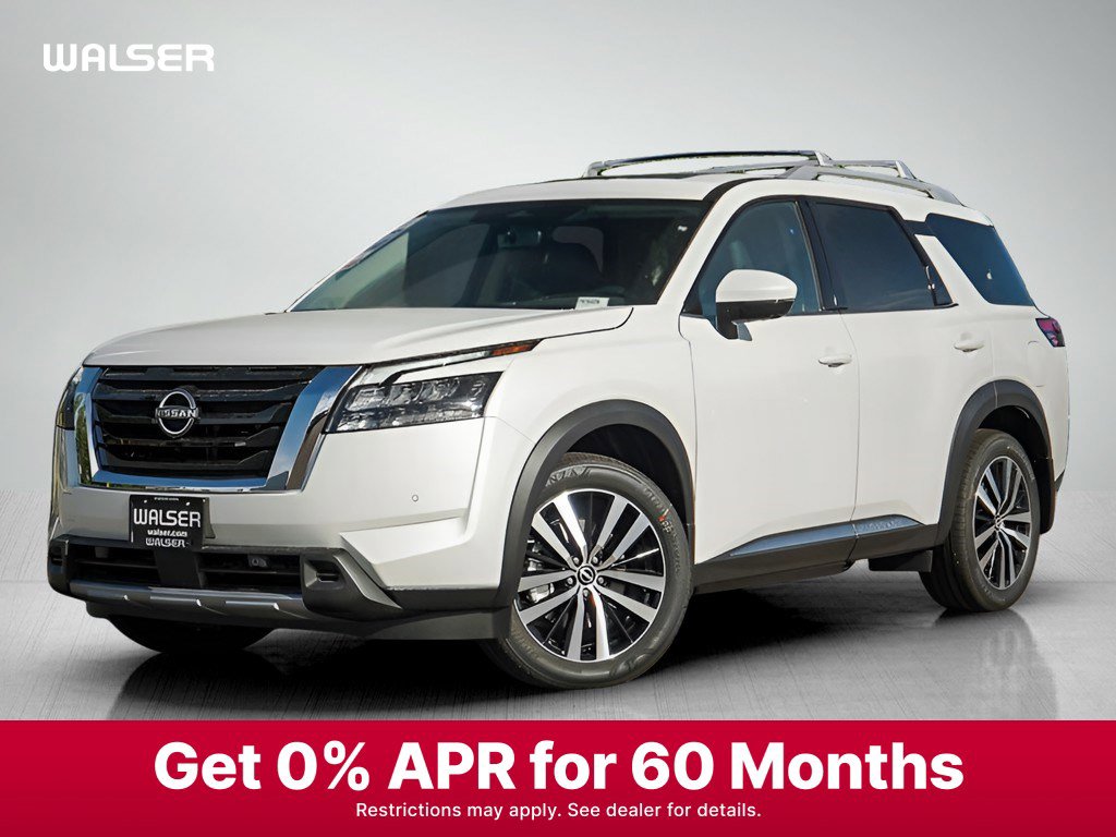 New 2025 Nissan Pathfinder Platinum image 1