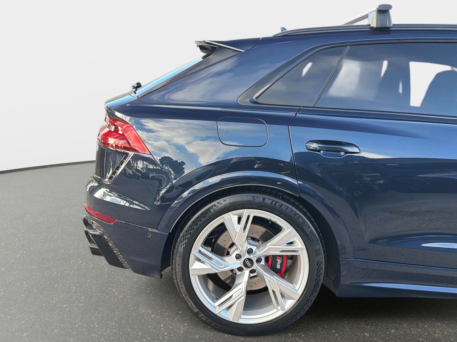 Used 2024 Audi RS Q8 image 19