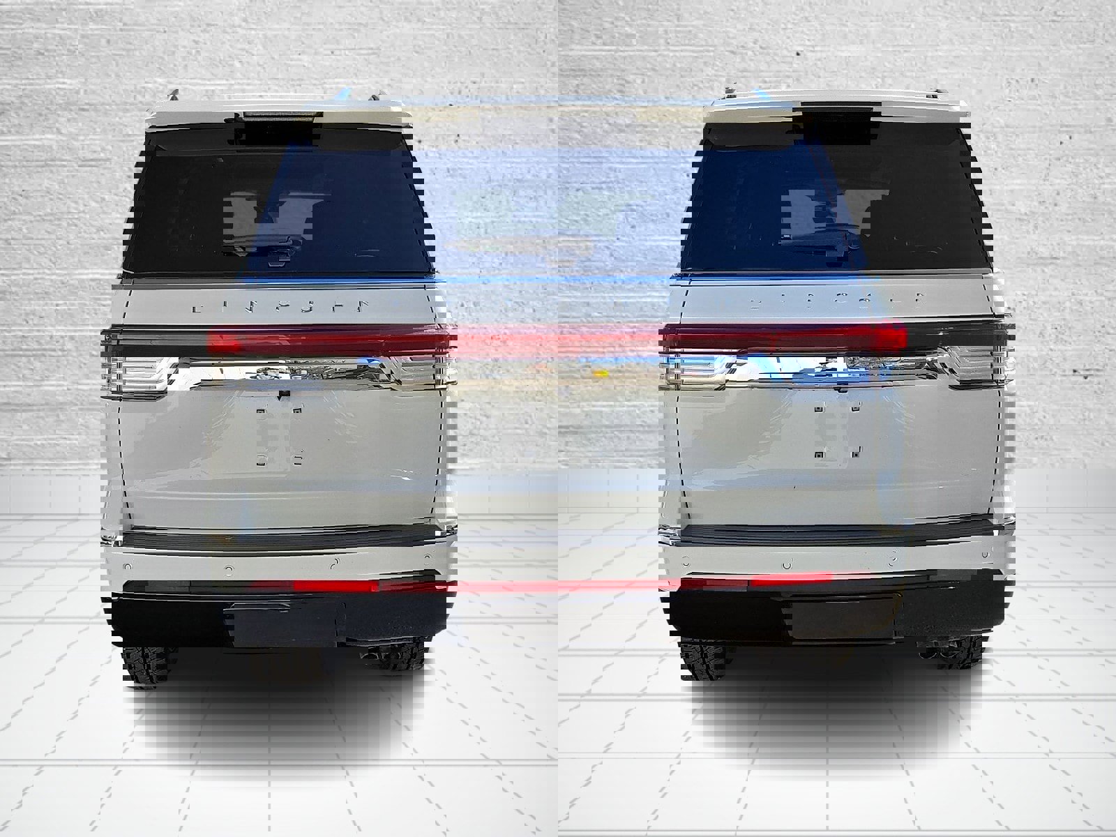 Used 2023 Lincoln Navigator Reserve image 5