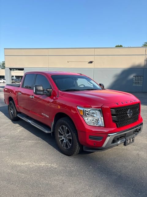 Used 2021 Nissan Titan SV w/ SV Convenience Package AWD/4WD image 3