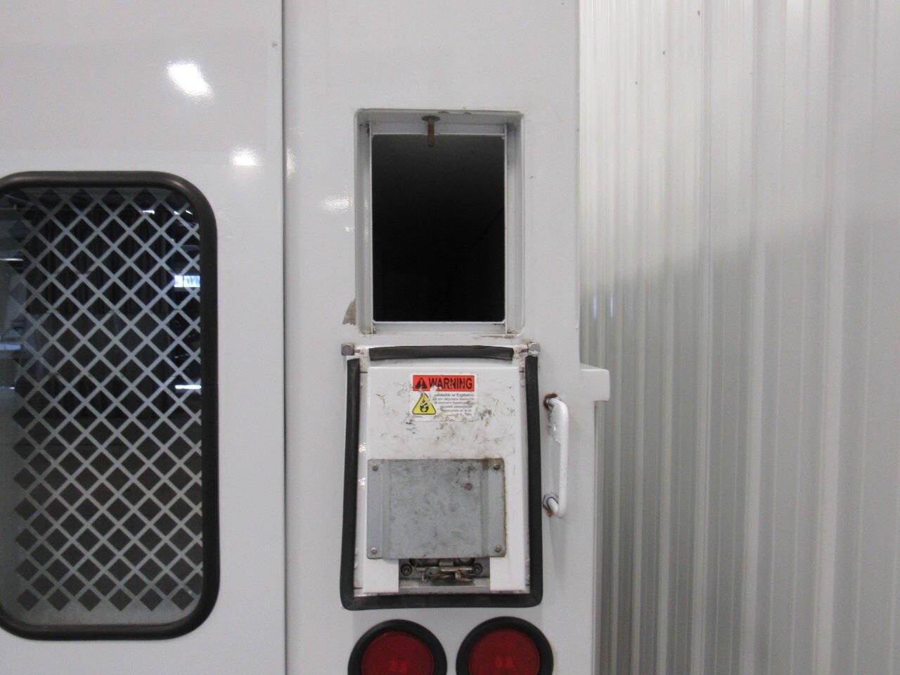 Used 2016 RAM ProMaster 2500 w/ Premium Appearance Group FWD image 26