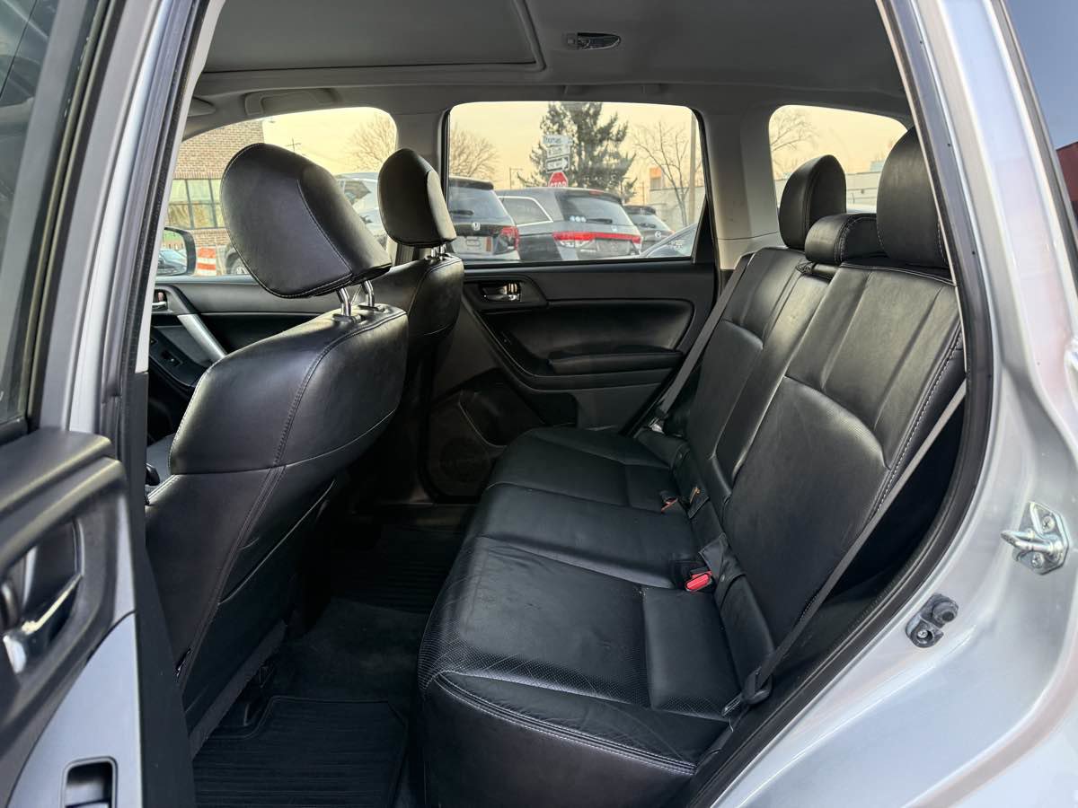 Used 2015 Subaru Forester 2.5i Limited image 11