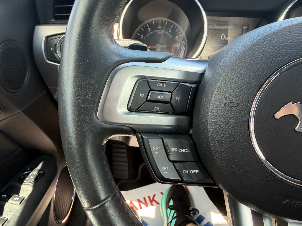 Used 2018 Ford Mustang Premium RWD image 40