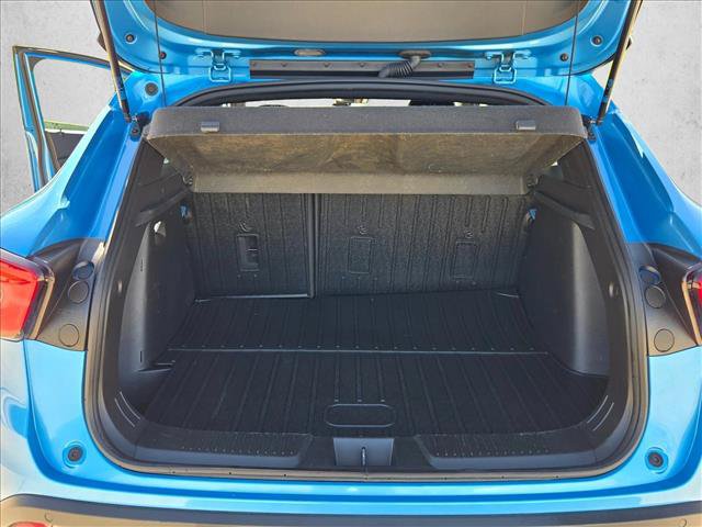 Used 2025 Chevrolet Trax RS w/ Driver Confidence Package FWD image 6