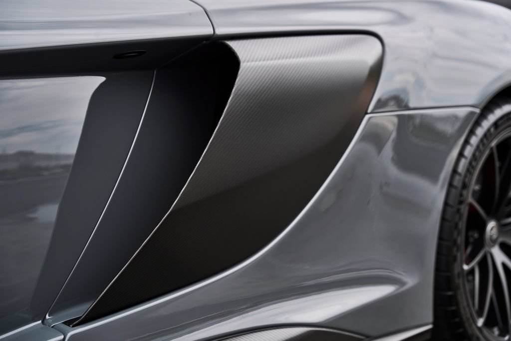 Used 2016 McLaren 675LT Coupe RWD image 12