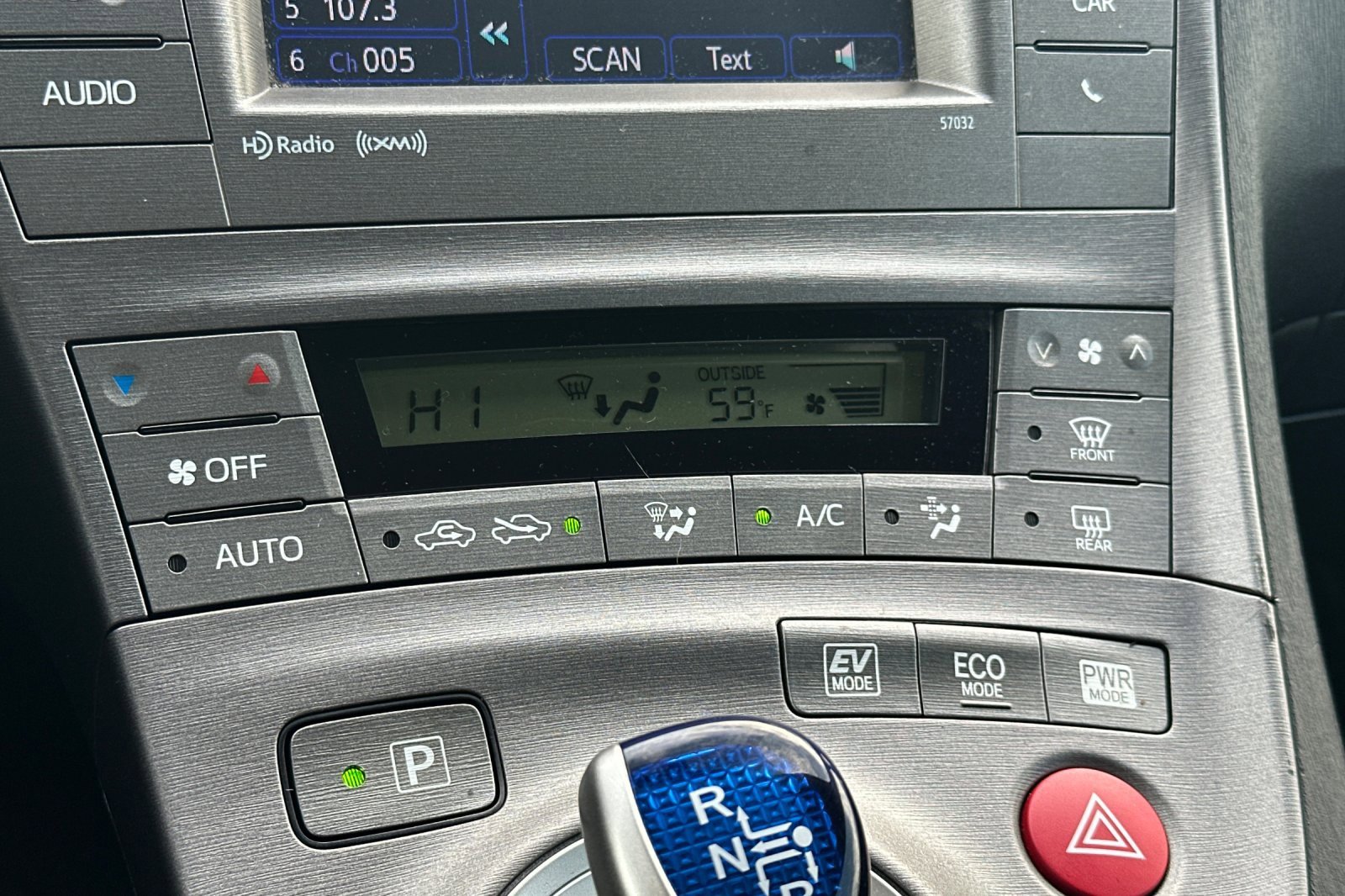 Used 2014 Toyota Prius Three image 18