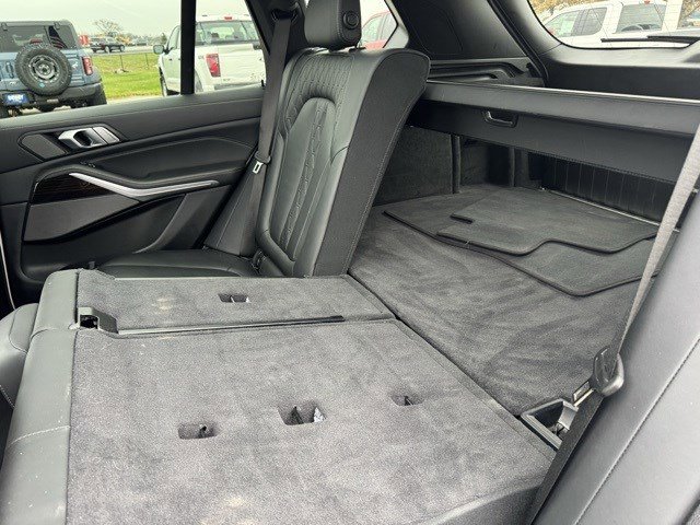 Used 2025 BMW X5 xDrive50e image 35