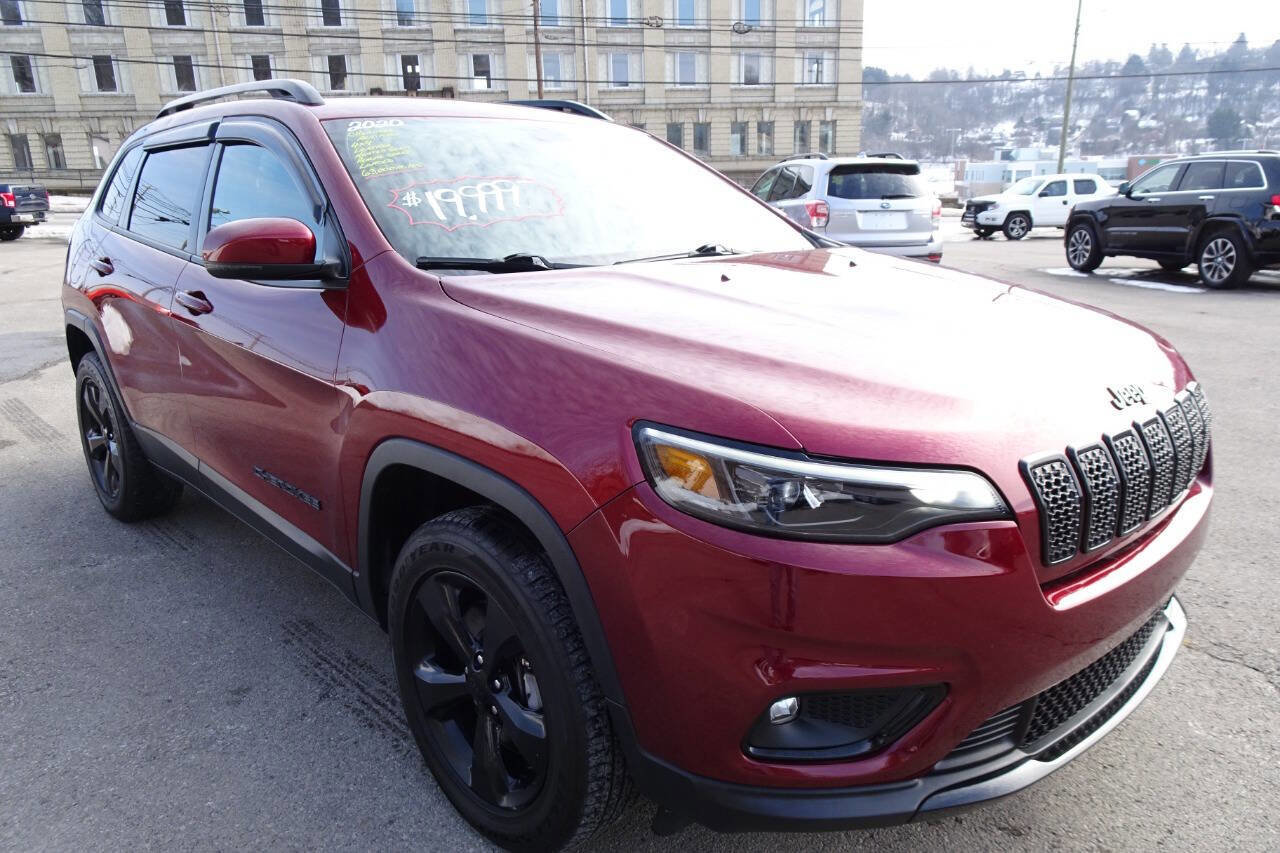 Used 2020 Jeep Cherokee Latitude Plus image 4