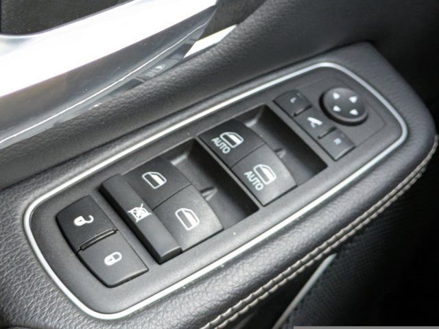 Used 2023 RAM 1500 Laramie image 19