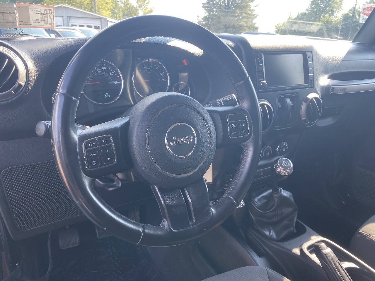 Used 2018 Jeep Wrangler Sport AWD/4WD image 16