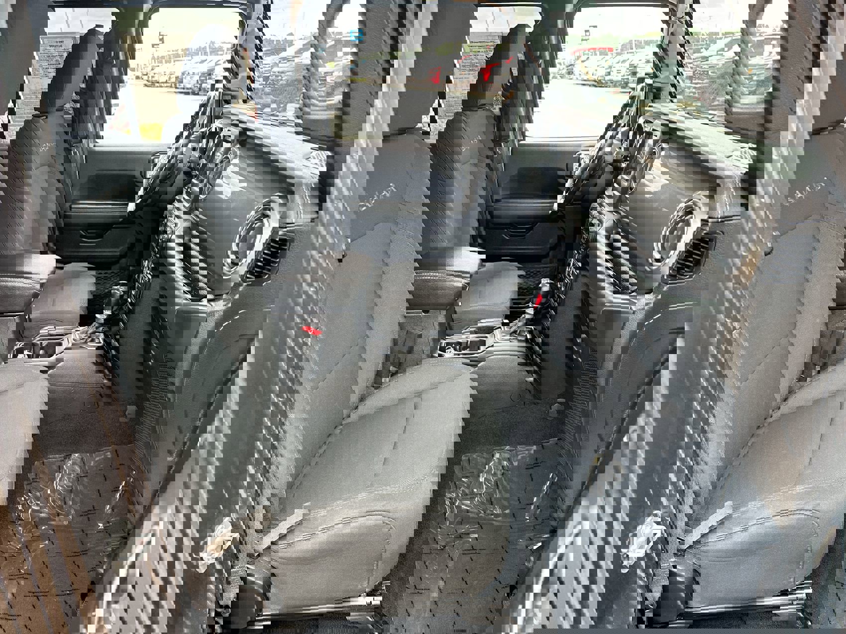 Used 2020 Jeep Wrangler Unlimited Sahara image 23