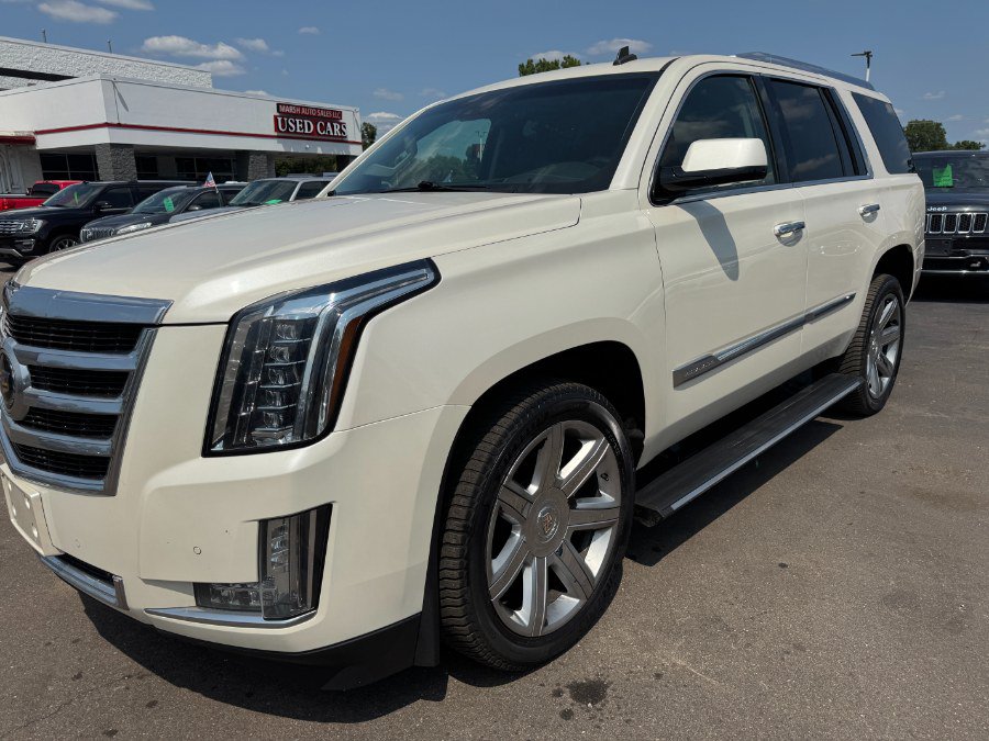 Used 2015 Cadillac Escalade Premium AWD/4WD image 9