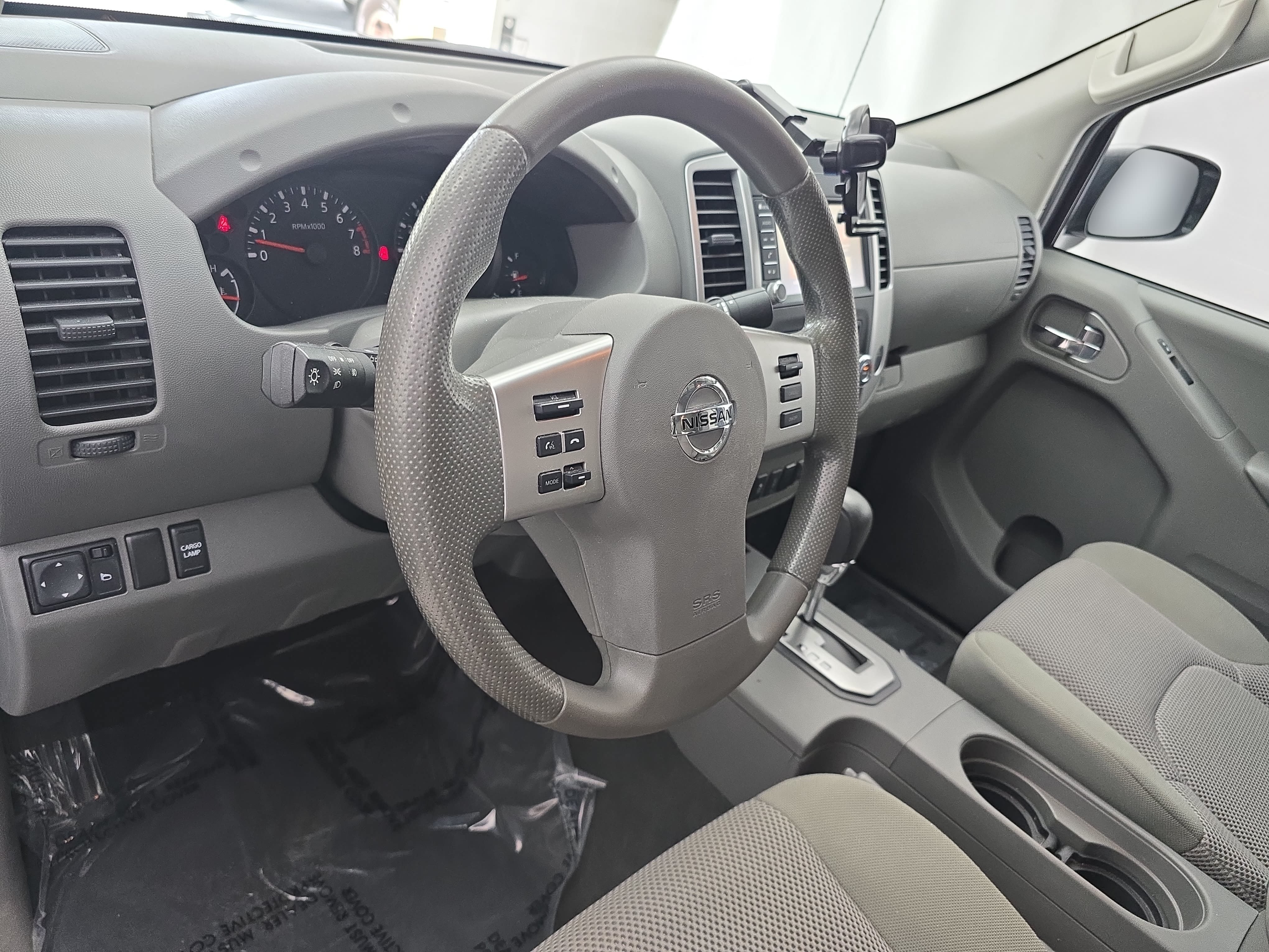 Certified 2020 Nissan Frontier SV RWD image 15