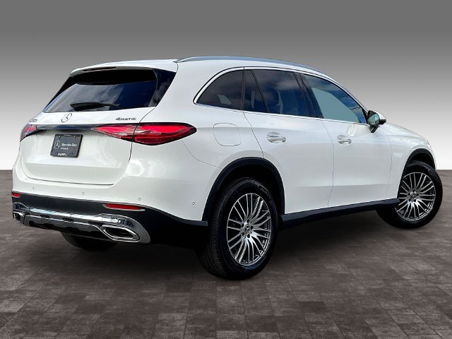 Used 2026 Mercedes-Benz GLC 300 4MATIC image 5