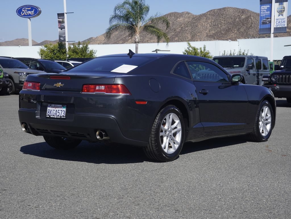 Used 2015 Chevrolet Camaro LS RWD image 4