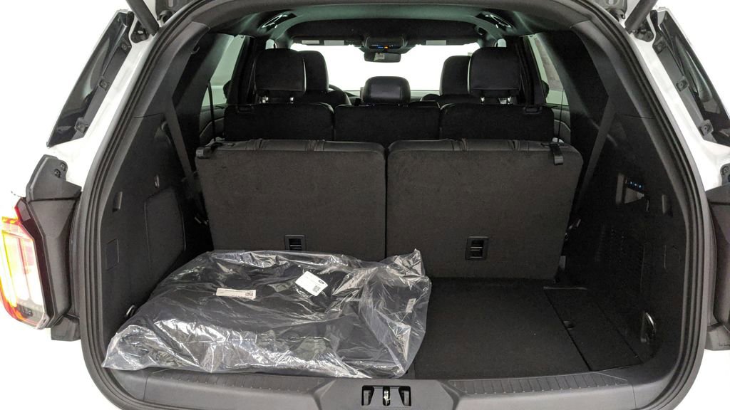 New 2025 Ford Explorer ST-Line w/ Premium Package image 37