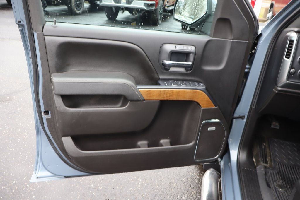 Used 2016 Chevrolet Silverado 1500 LTZ w/ LTZ Plus Package image 23