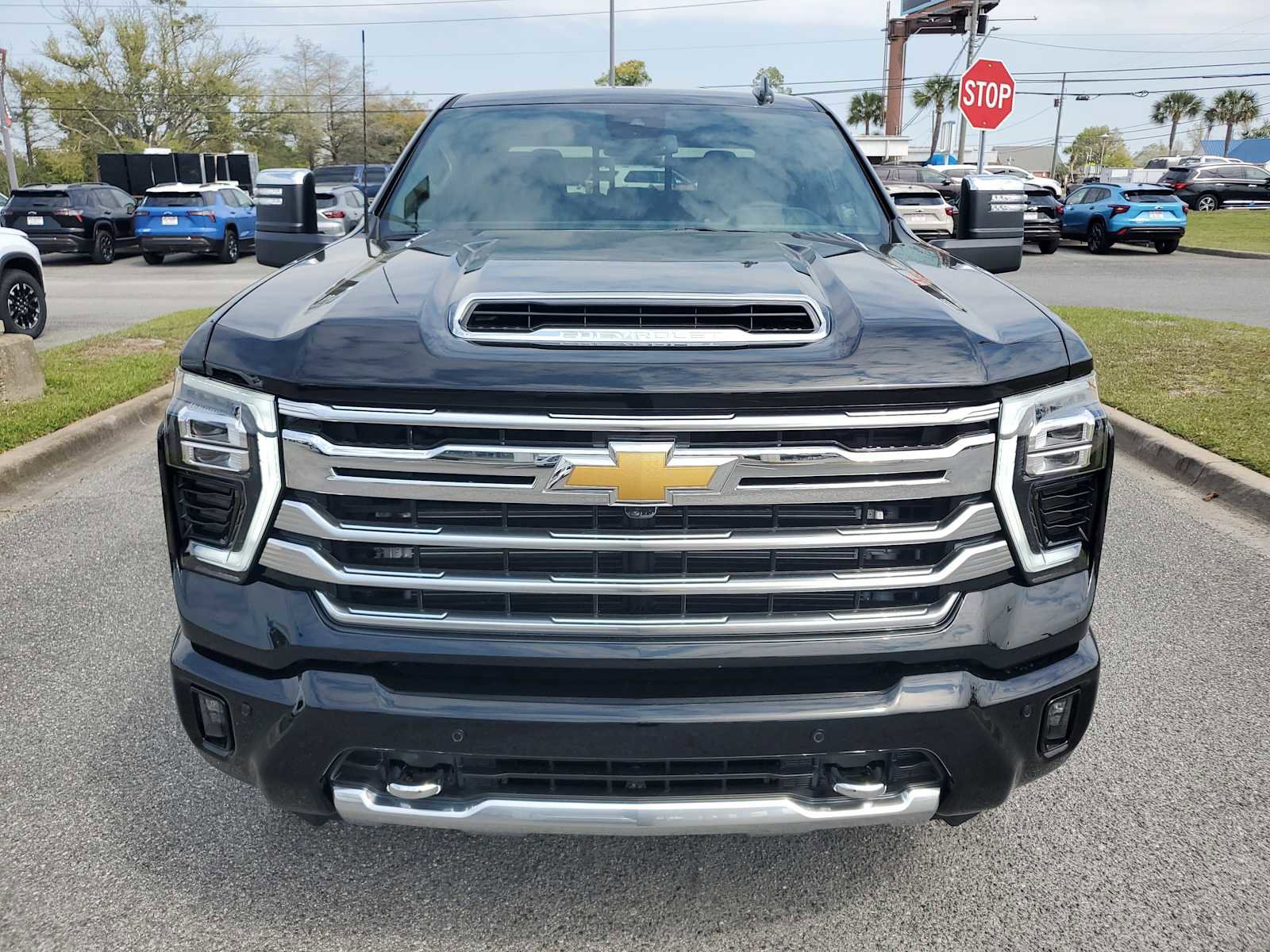 New 2026 Chevrolet Silverado 3500 High Country w/ Z71 Off-Road Package AWD/4WD image 9