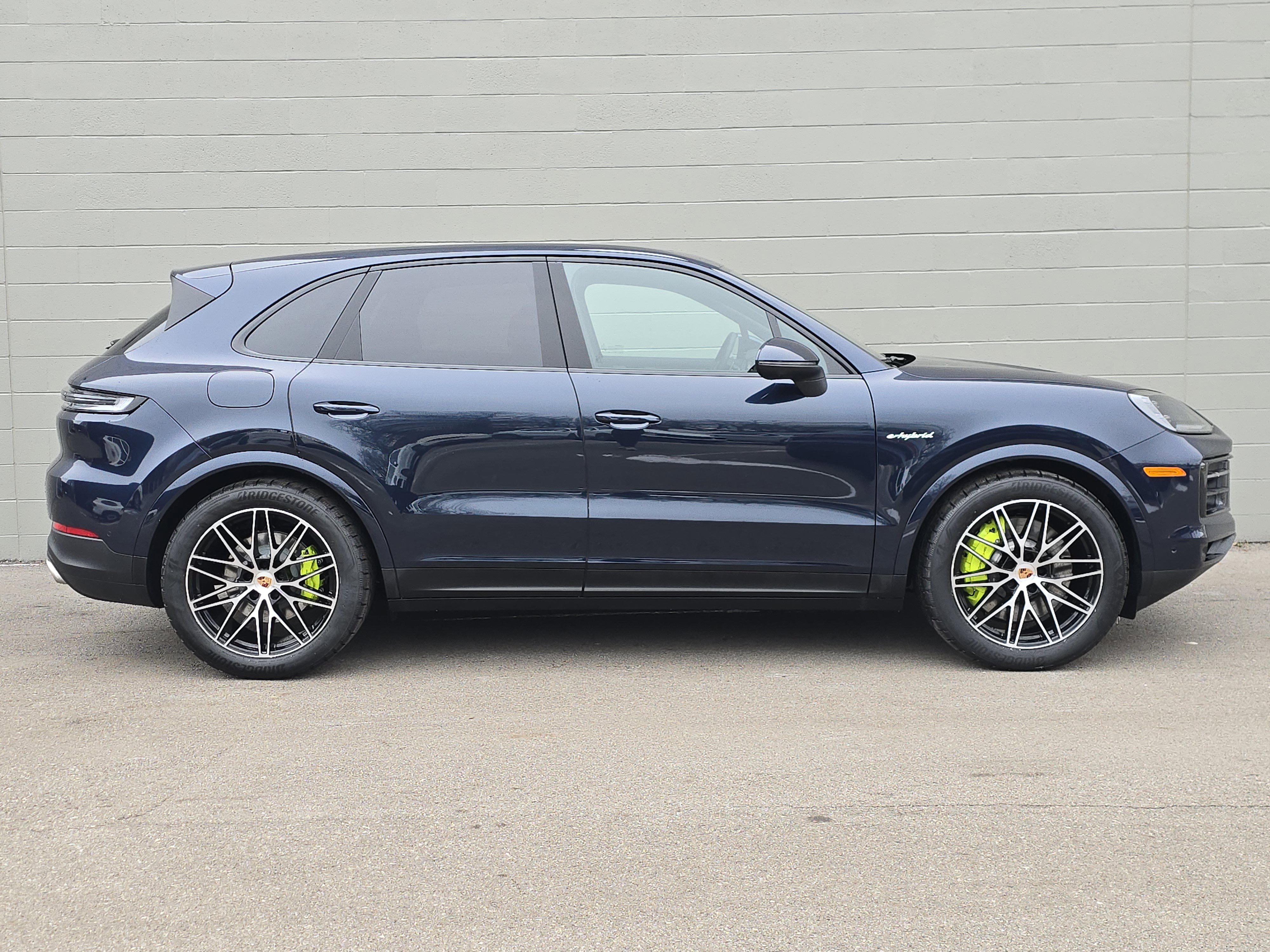 New 2026 Porsche Cayenne E-Hybrid image 10