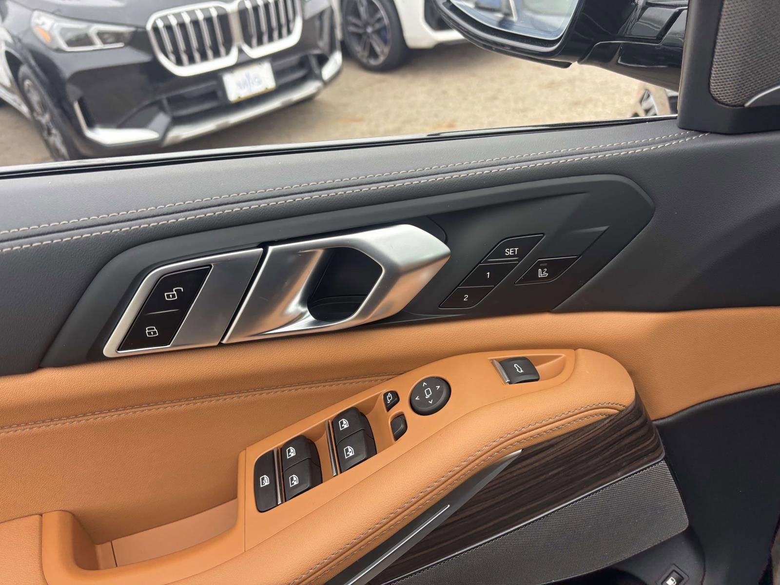 New 2026 BMW X5 xDrive50e w/ M Sport Package image 12