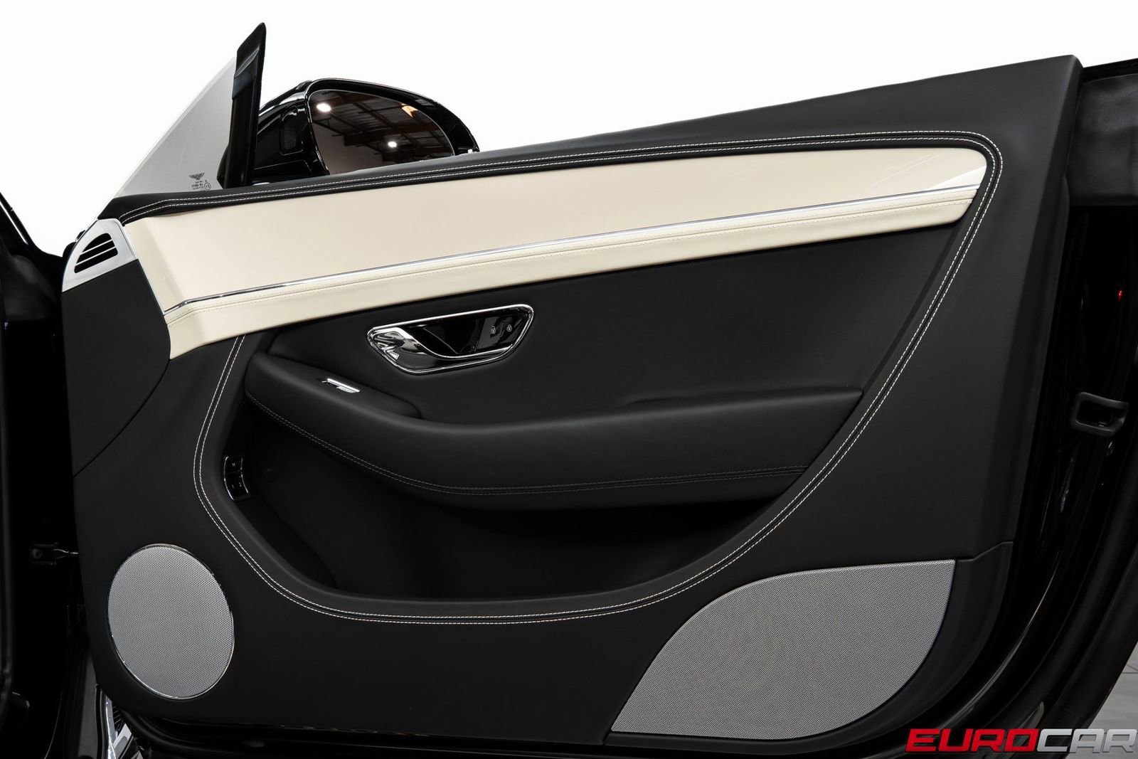 Used 2023 Bentley Continental GT Mulliner image 24