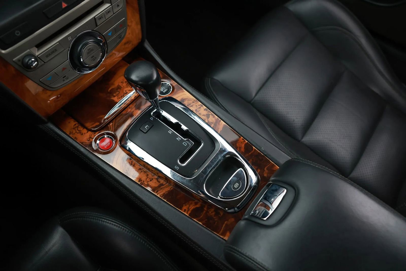 Used 2008 Jaguar XK Coupe image 38