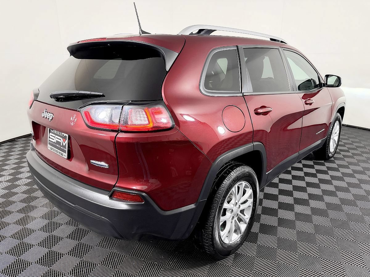 Used 2021 Jeep Cherokee Latitude AWD/4WD image 8
