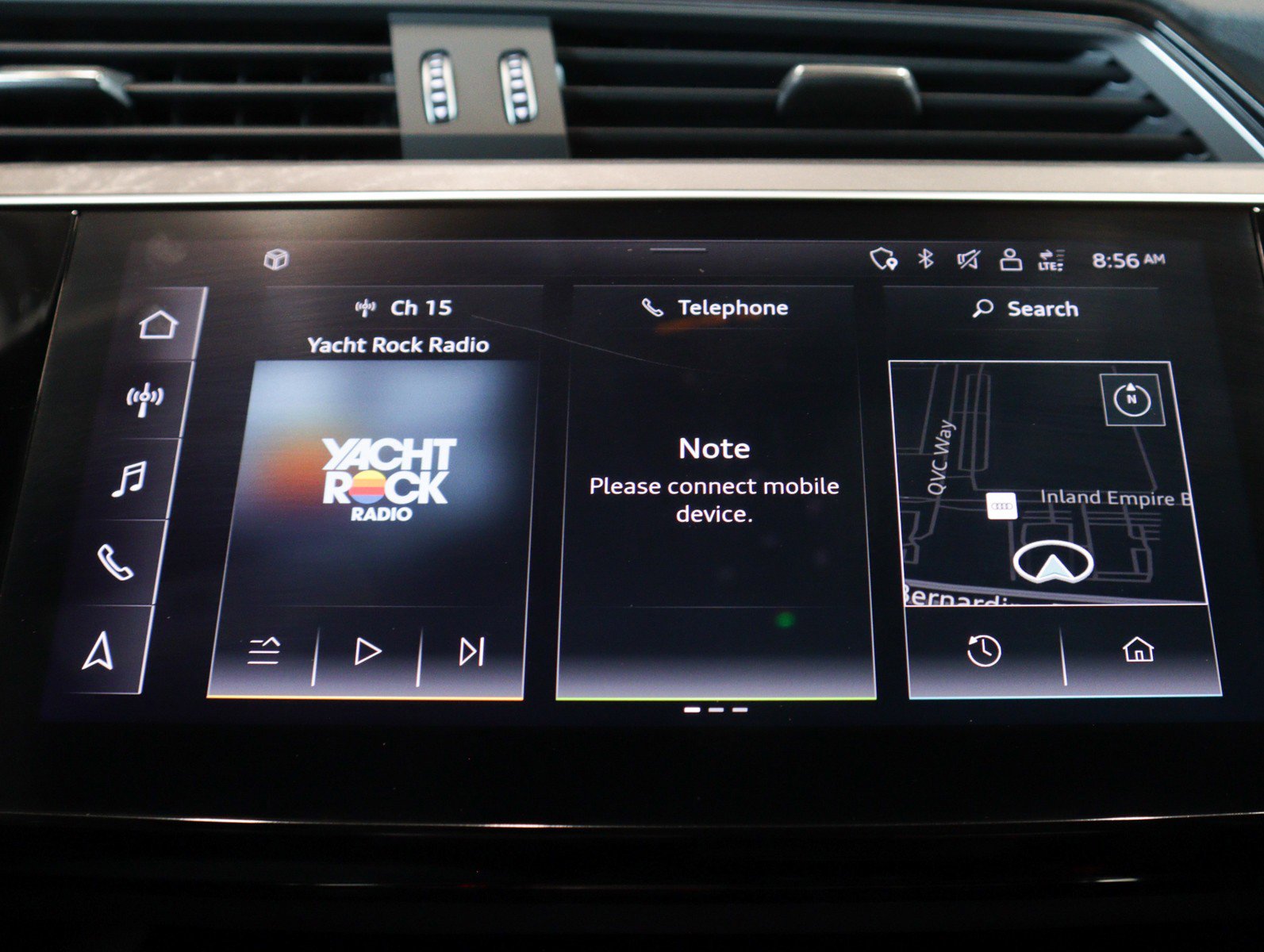 Used 2023 Audi e-tron Premium w/ Convenience Plus Package image 23