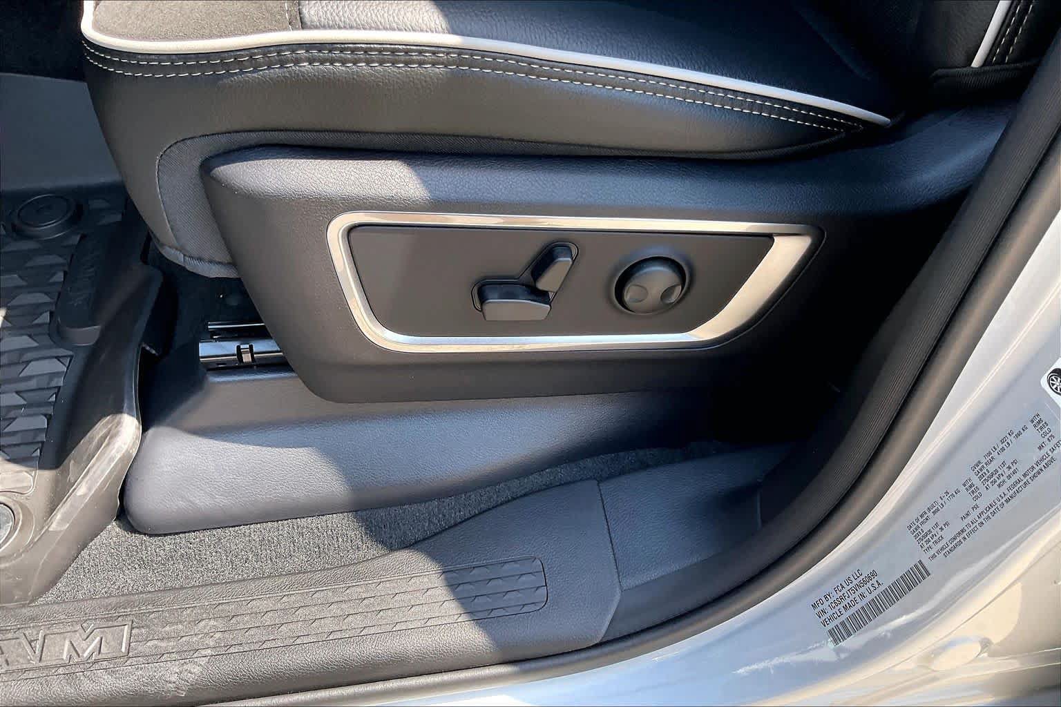 New 2027 RAM 1500 Laramie AWD/4WD image 17