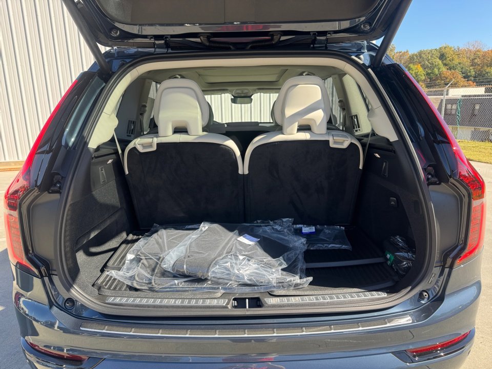 New 2026 Volvo XC90 B6 Ultra w/ Protection Package Premier image 15