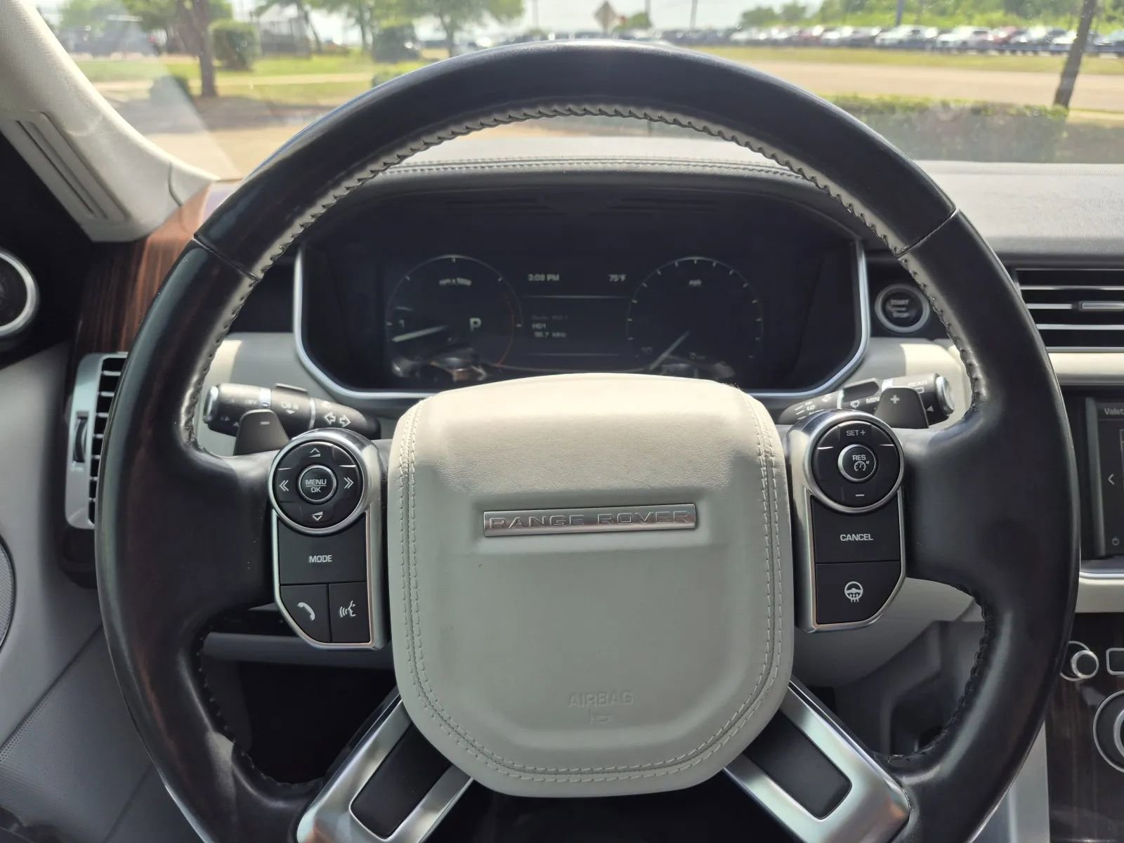 Used 2016 Land Rover Range Rover HSE AWD/4WD image 32