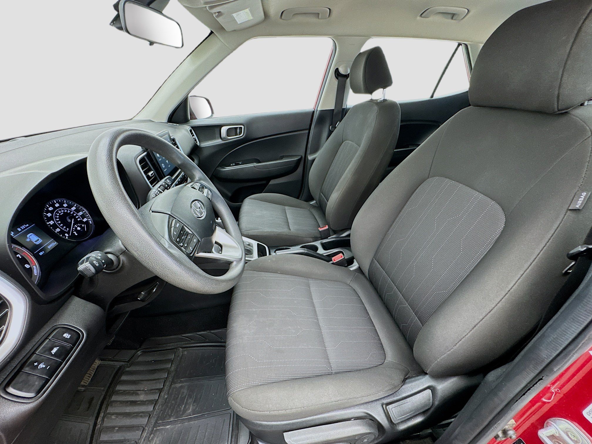Used 2021 Hyundai Venue SE FWD image 13