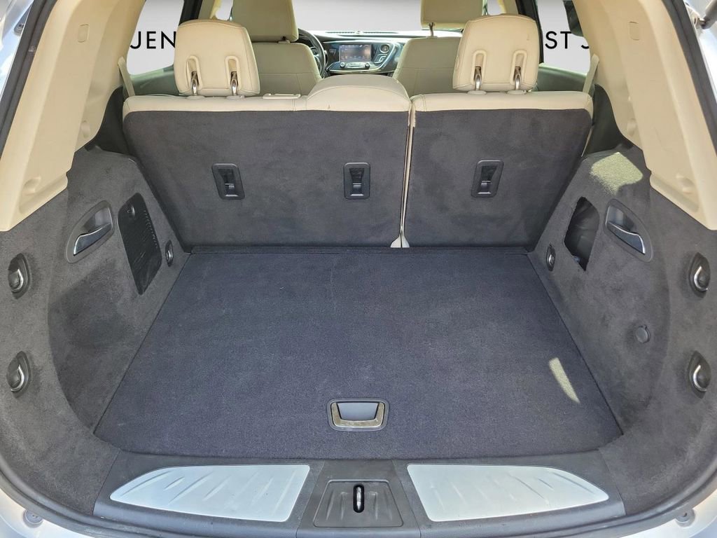 Used 2018 Buick Envision Essence FWD image 11