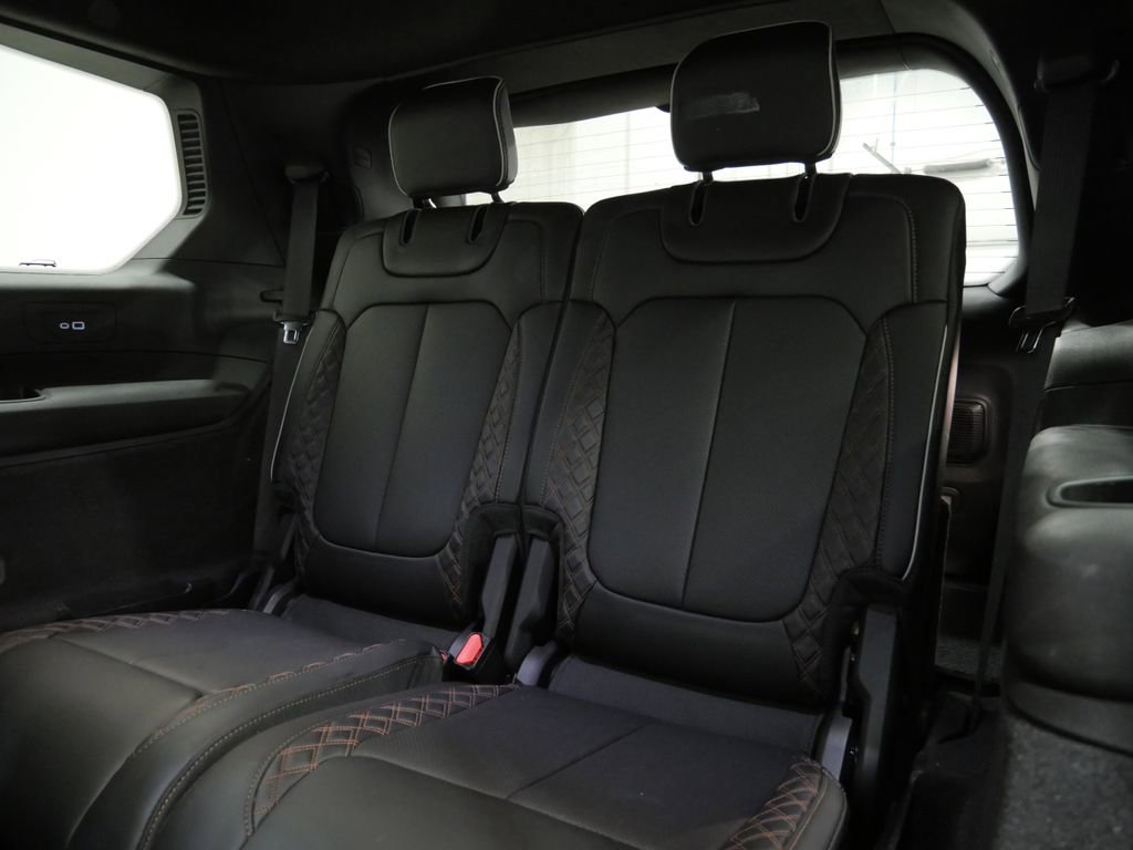 Used 2023 Jeep Grand Cherokee L Summit AWD/4WD image 27