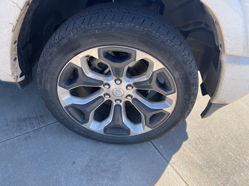 Used 2019 RAM 1500 Limited image 15