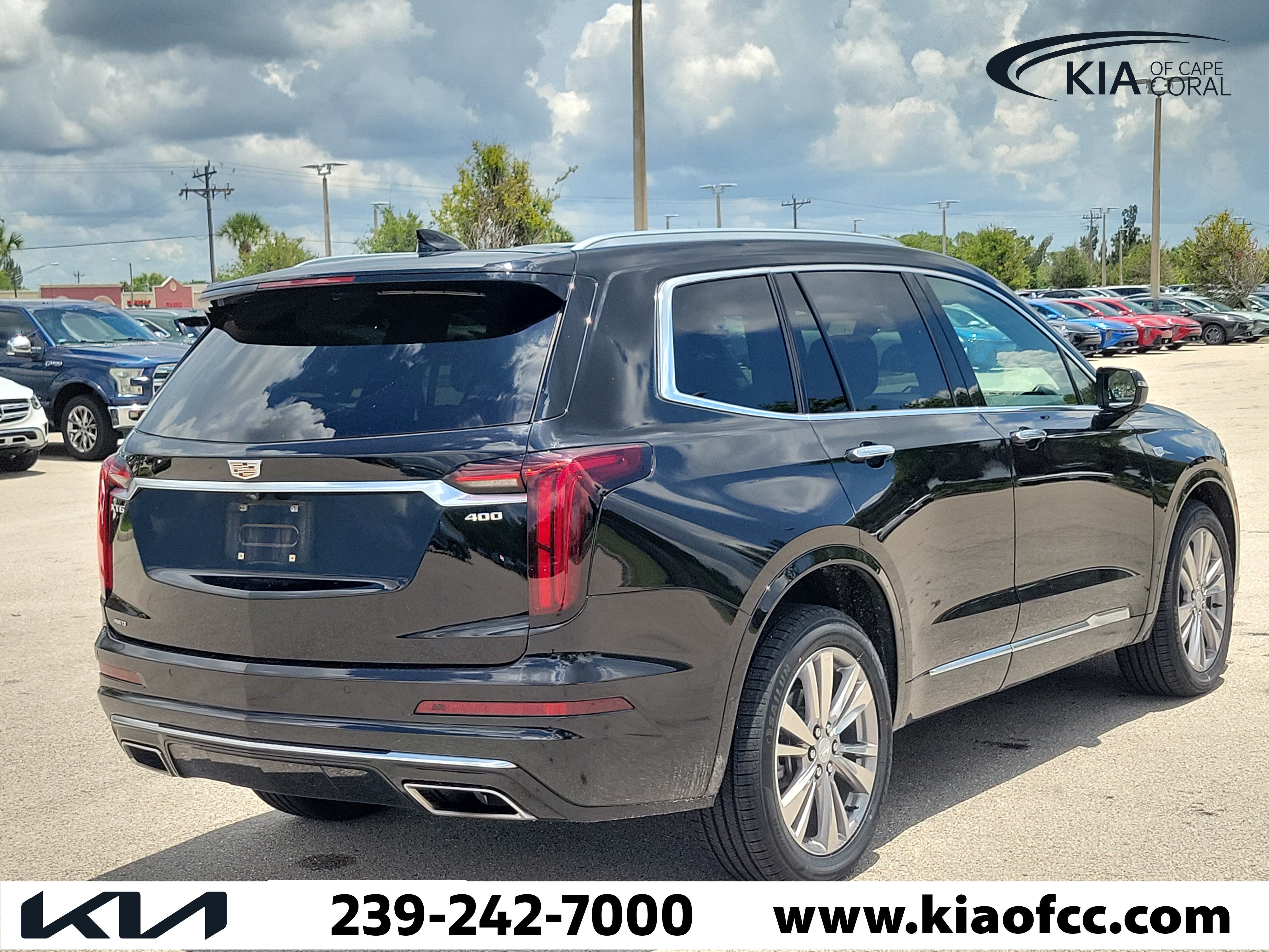 Used 2023 Cadillac XT6 Premium Luxury AWD/4WD image 6