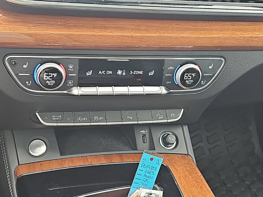 Certified 2023 Audi Q5 Premium AWD/4WD image 7