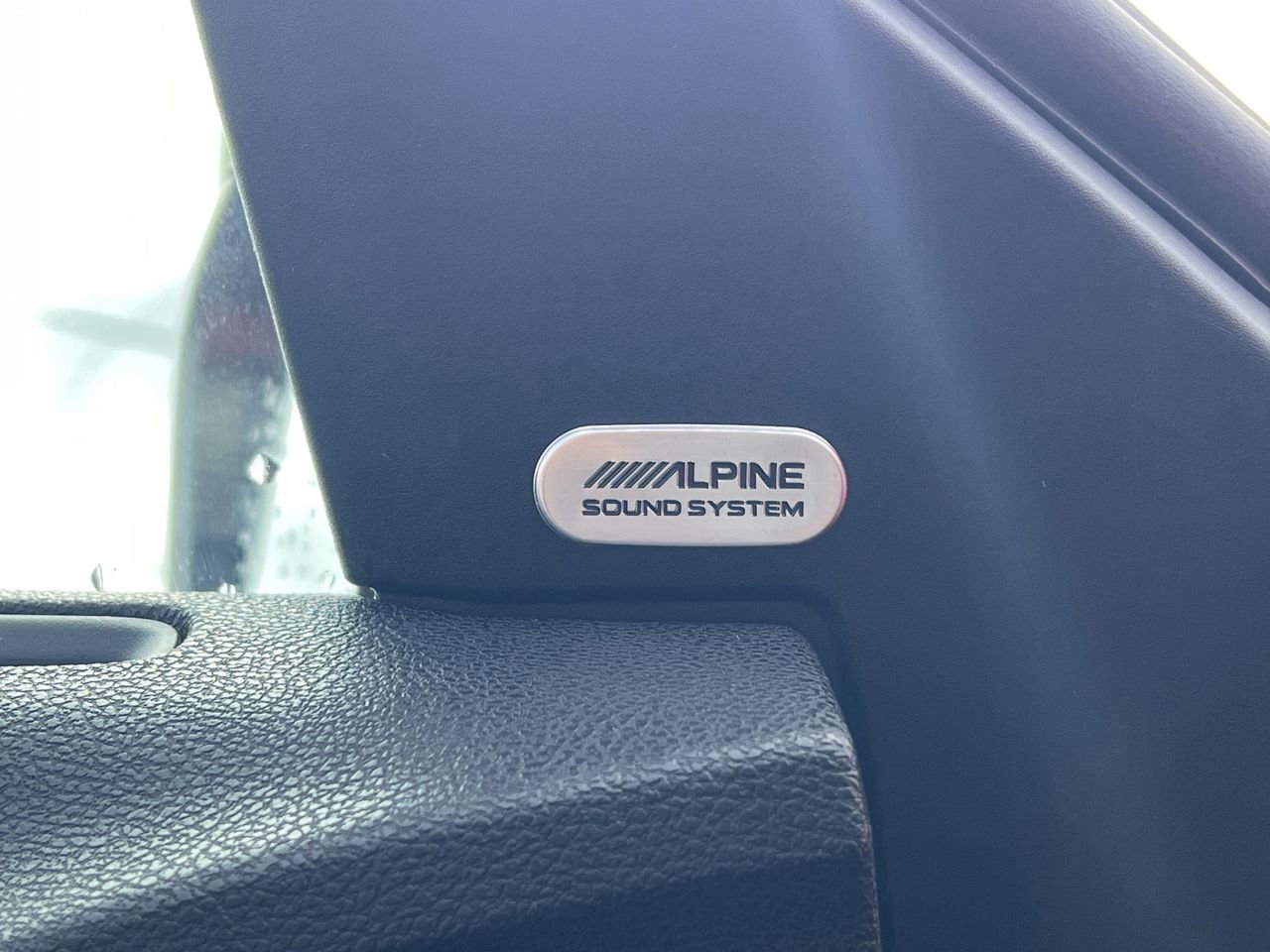 Used 2023 Dodge Charger SXT image 16