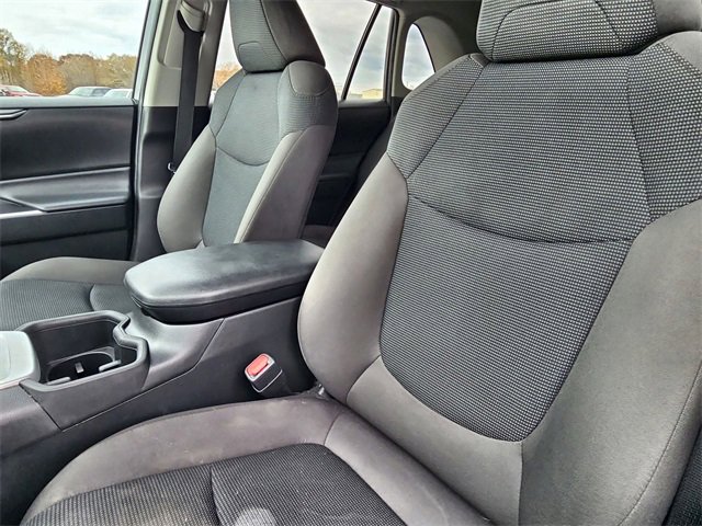 Used 2023 Toyota RAV4 LE image 19
