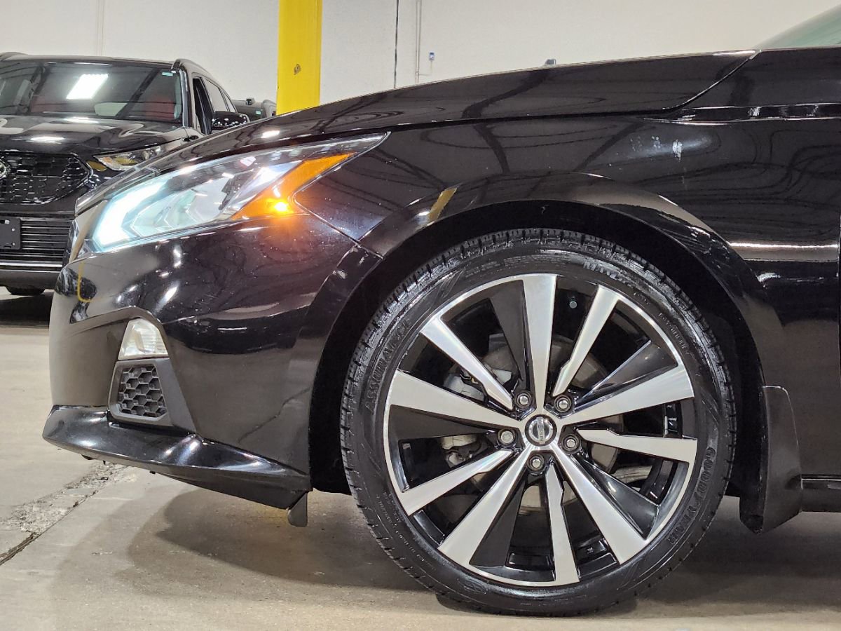 Used 2019 Nissan Altima 2.5 SR FWD image 5