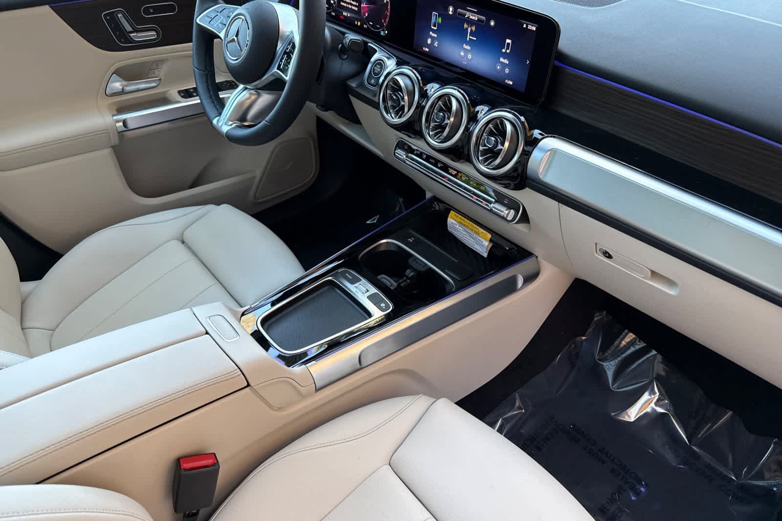 New 2026 Mercedes-Benz GLB 250 image 15