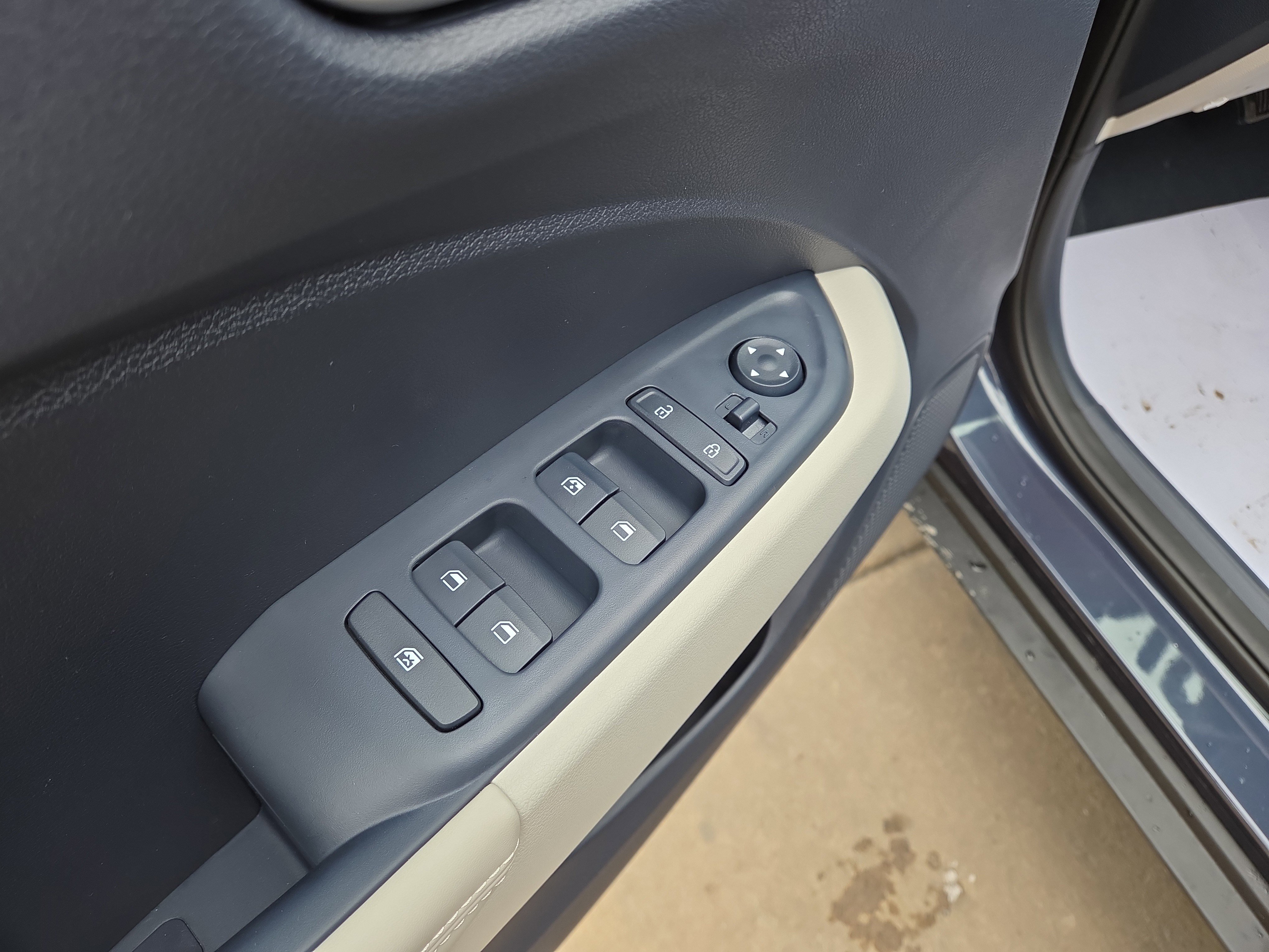 New 2026 Hyundai Venue SEL image 16