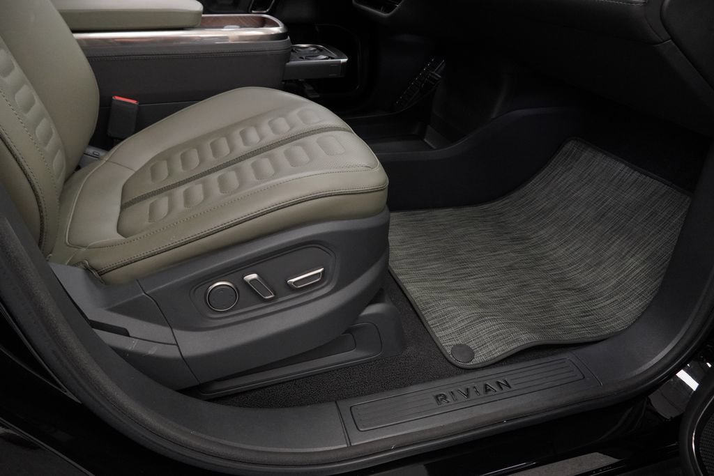 Used 2023 Rivian R1S Launch Edition AWD/4WD image 49