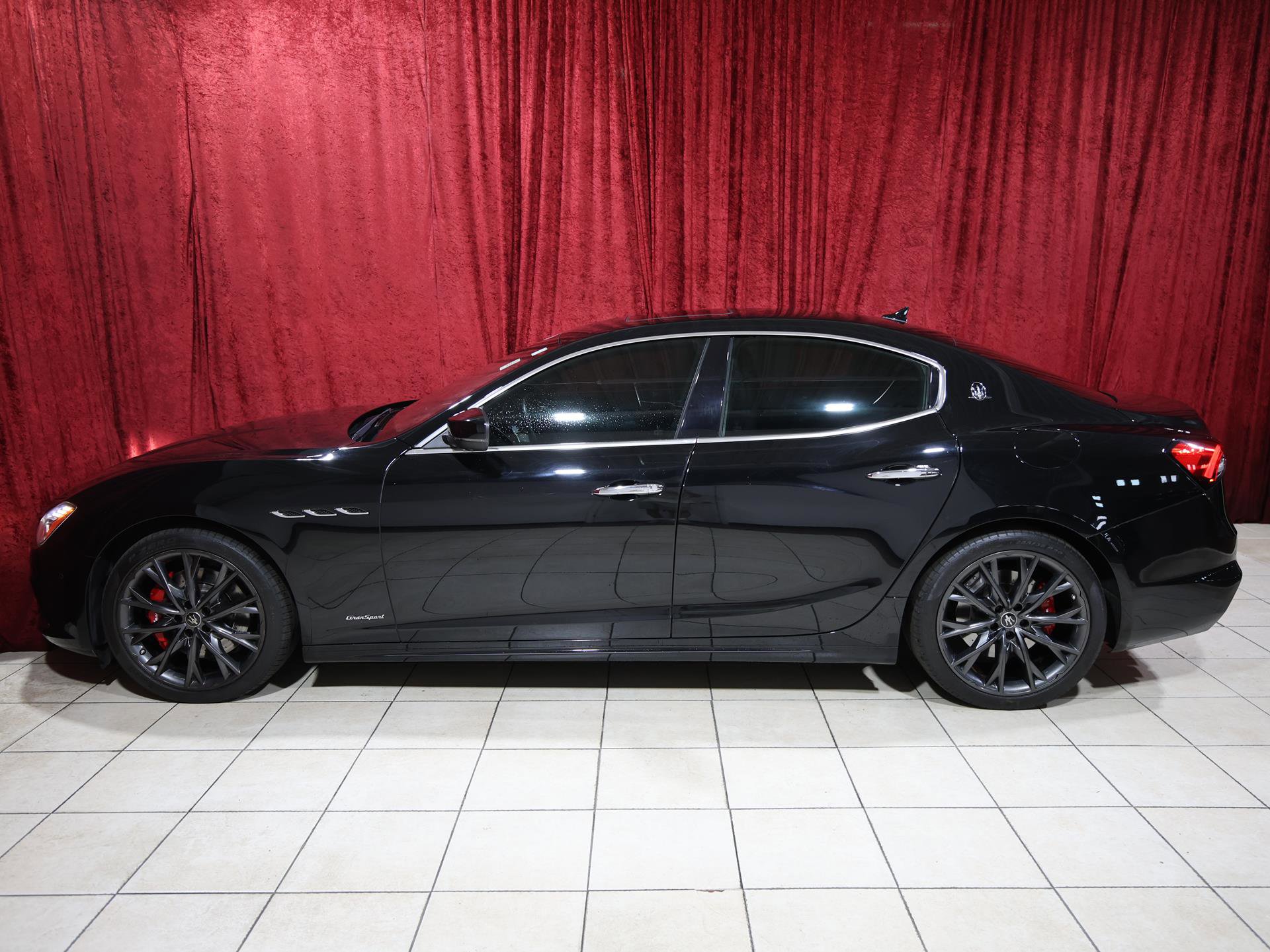 Used 2021 Maserati Ghibli S GranSport image 4