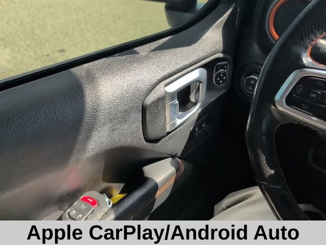 Used 2021 Jeep Gladiator Mojave w/ Cold Weather Group image 11