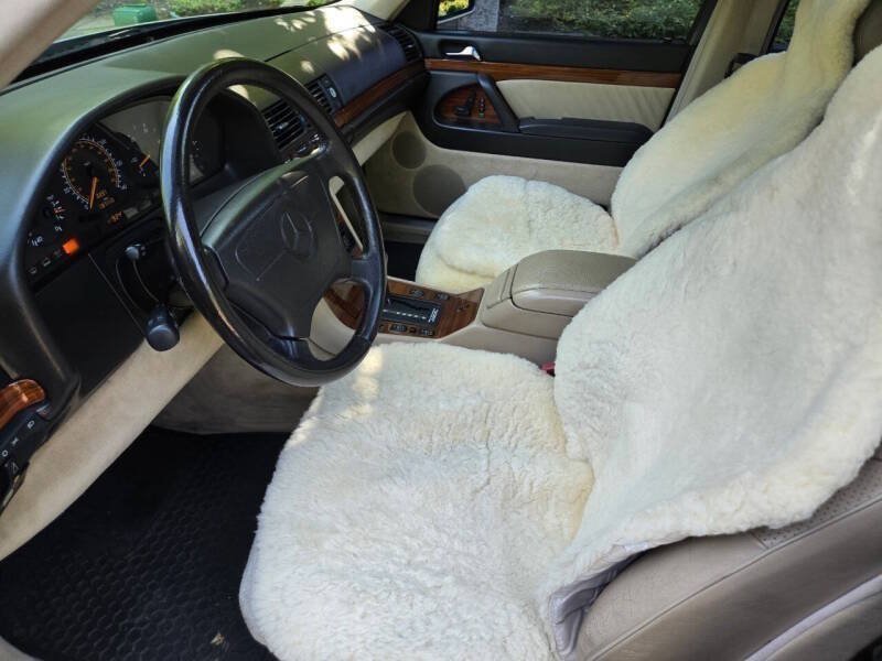 Used 1993 Mercedes-Benz 300 SD Sedan image 15