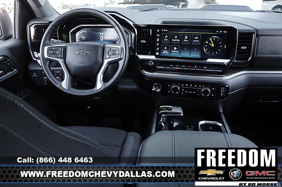 Used 2024 Chevrolet Silverado 1500 LT Trail Boss w/ LPO, Dark Essentials Package AWD/4WD image 13