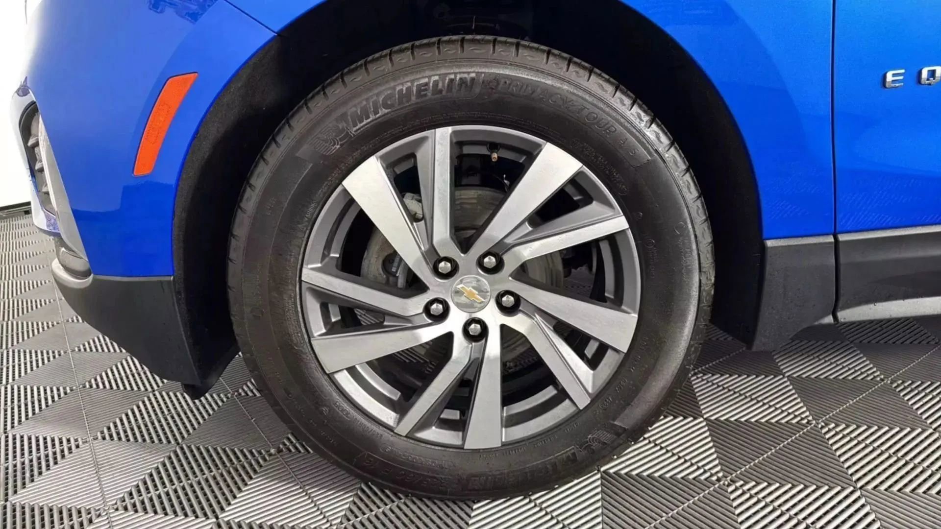 Used 2024 Chevrolet Equinox LT image 44