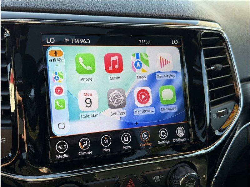 Used 2020 Jeep Grand Cherokee Limited w/ Luxury Group II image 54